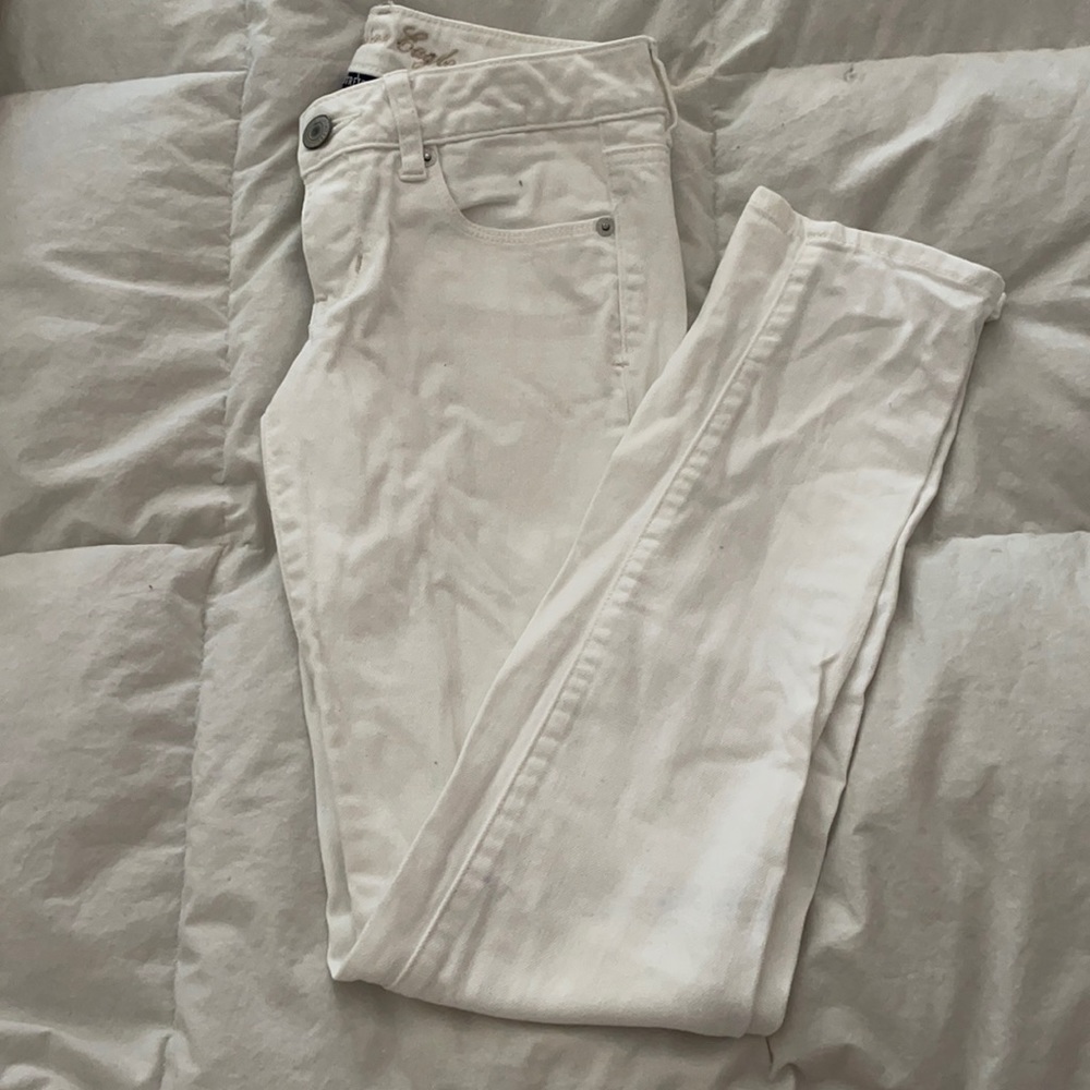 White American eagle jeans